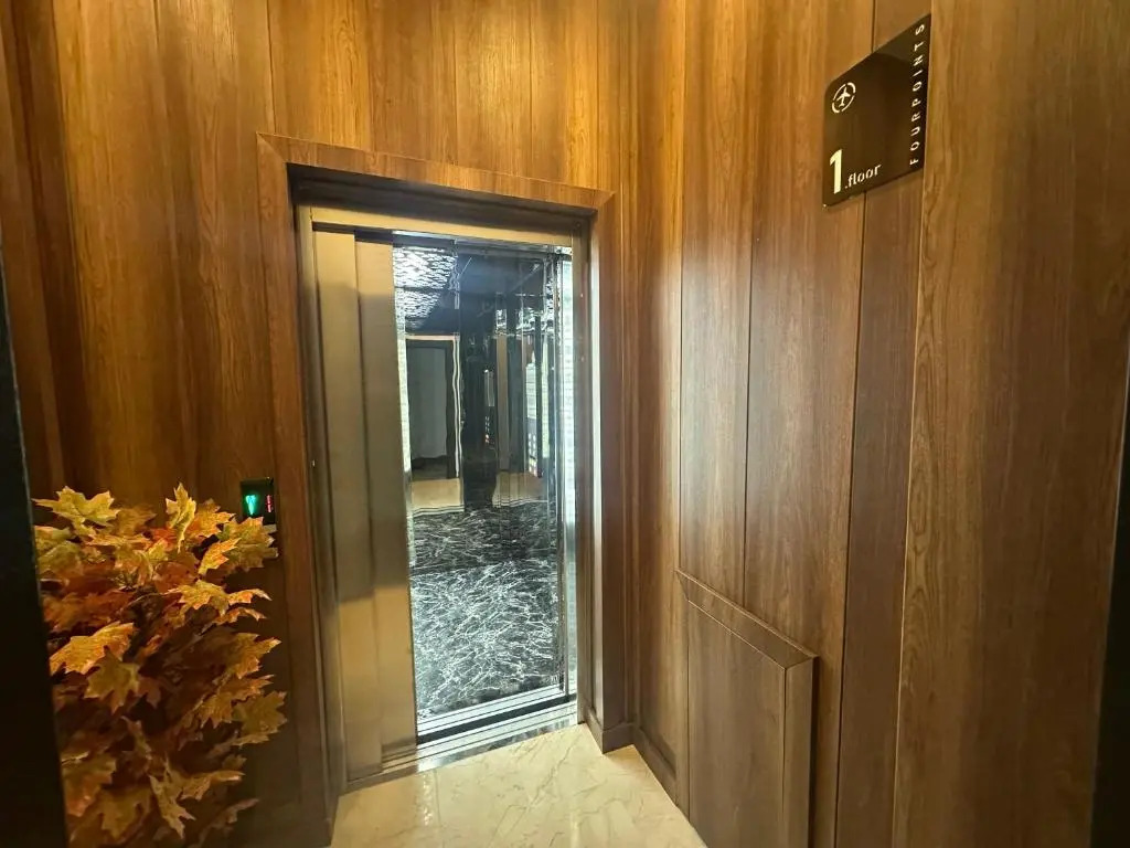 Fourpoints Airport Hotel