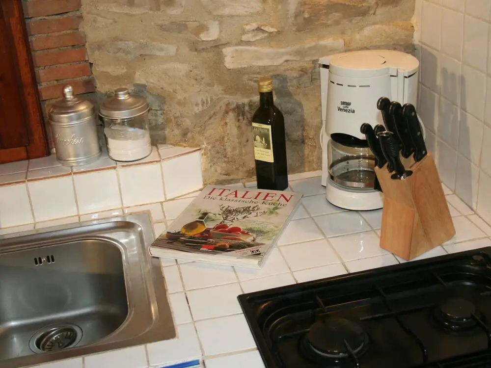Cosy apartment in the well known Chianti area, with swimming pool and terrace.
