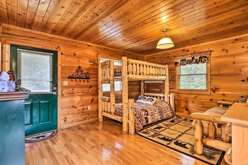 Scenic Sevierville Cabin: Hot Tub, Panoramic Views