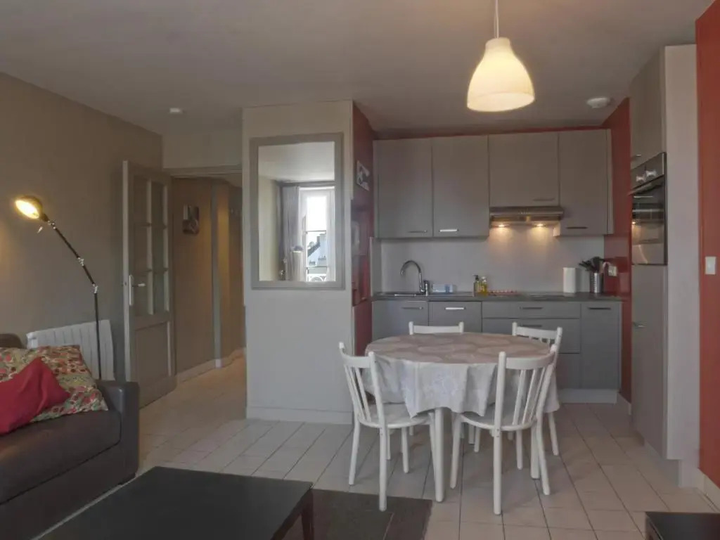 Appartement Le Palais, 2 pièces, 4 personnes - FR-1-418-71