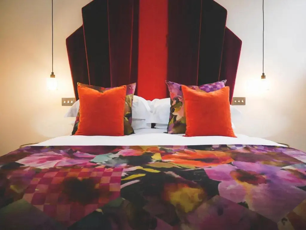 Padstow Escapes - The Long Room Luxury Apartment