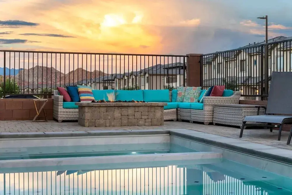 Desert Sky 7 Bedroom Townhouse
