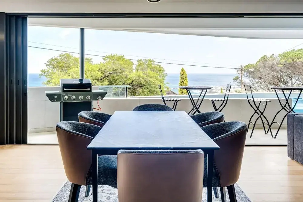 4BR Camps Bay Villa w Pool and Garden Casa Meya
