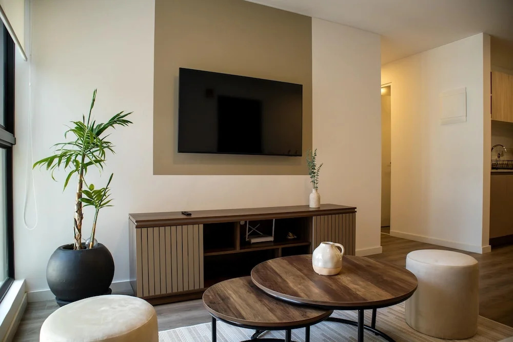 w Fantastic 2BR w Modern Deco in San Isidro
