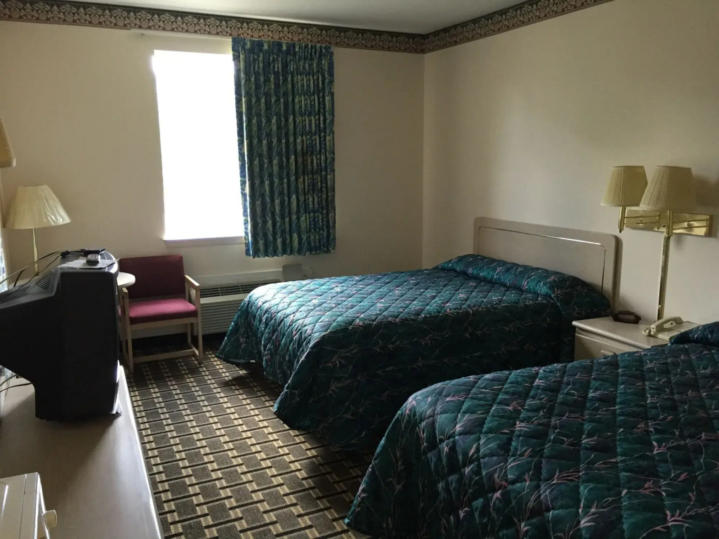 Regency Inn & Suites