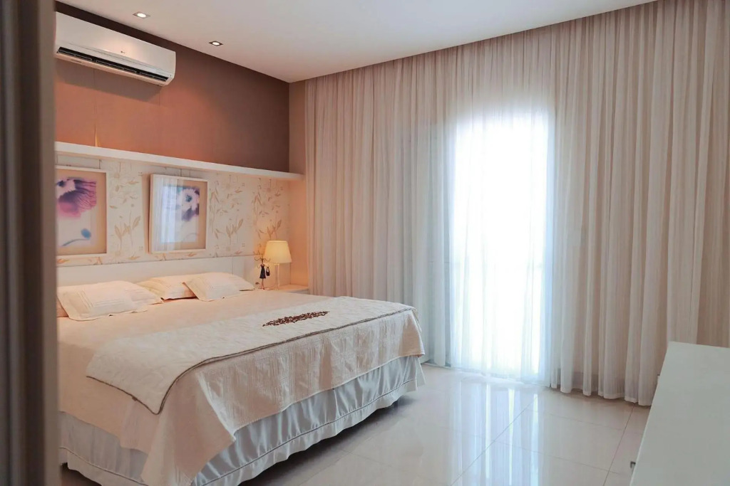 Apartamento em Ubatuba Alto Padrão com 3 suítes, salas 3 ambientes todos com ar e Wi-Fi!
