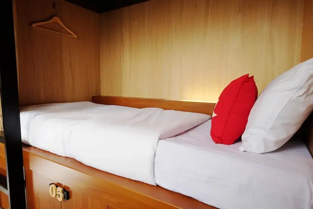 ZEN Hostel Alun-Alun Sarinah