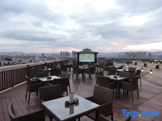 Mile Bosion Hot Spring Hotel