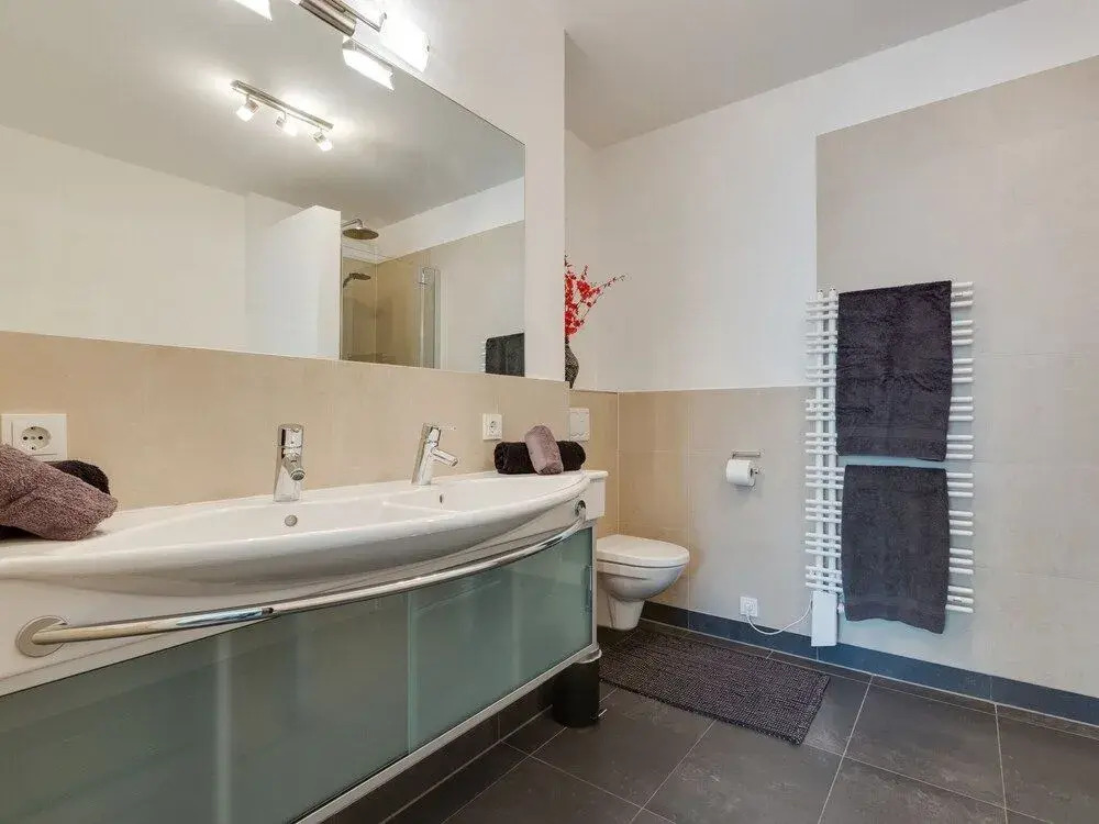 Elegant Apartment in Leogang With Ski Storage
