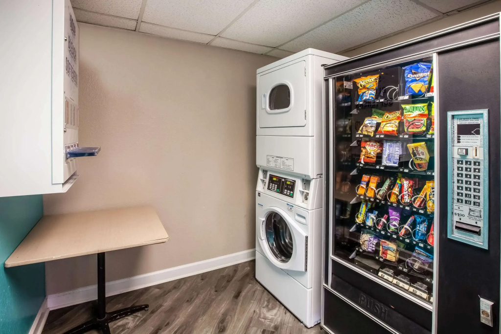 Travelodge by Wyndham Houston Hobby Airport