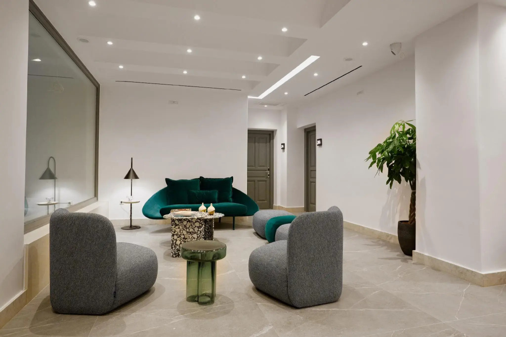 Alleys All-Suite Hotel & Spa