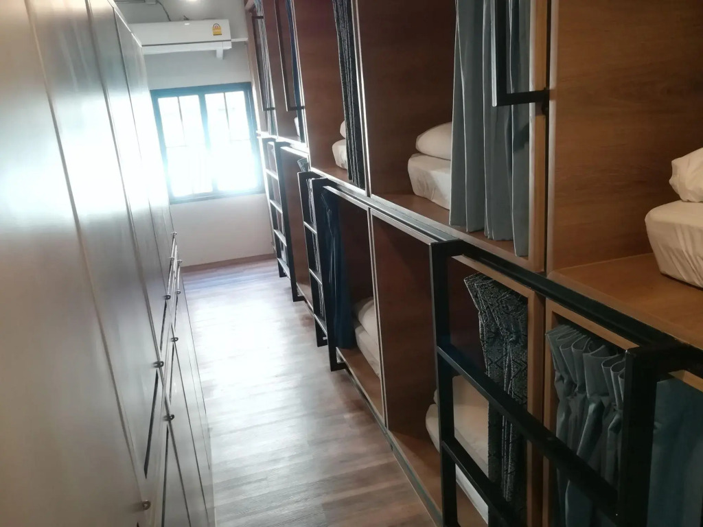 Natee Hostel