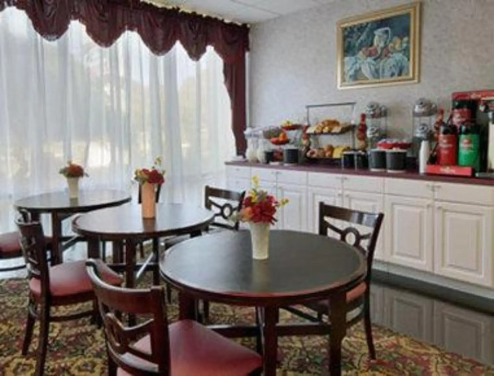 Ramada Limited College Park