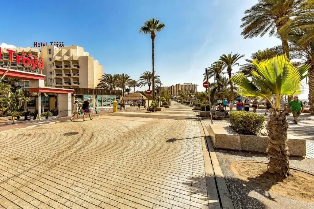 Apartamento de 2 dormitorios con Wifi, cerca de playa, en Playa de Las Americas