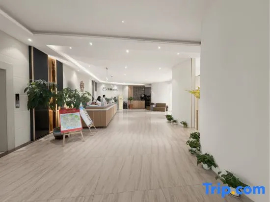 Quanzhou Luxury Business Travel Hotel (Exhibition City Baijie Shangyuecheng Branch)