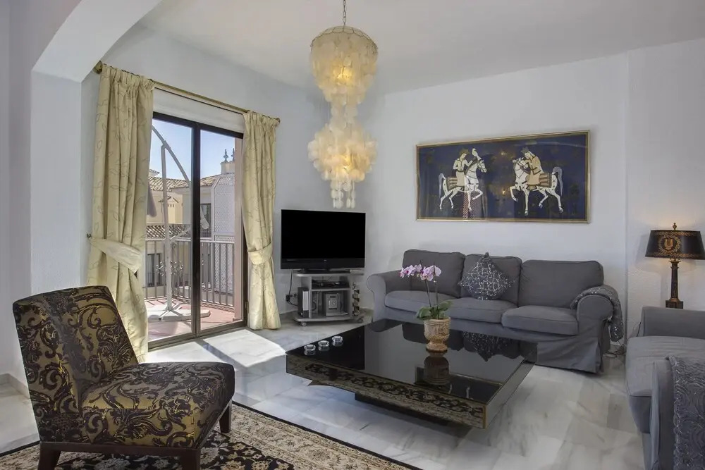 Beachfront Penthouse, Sea/mountain Views, 3 Balconies, Puerto Banus, Marbella