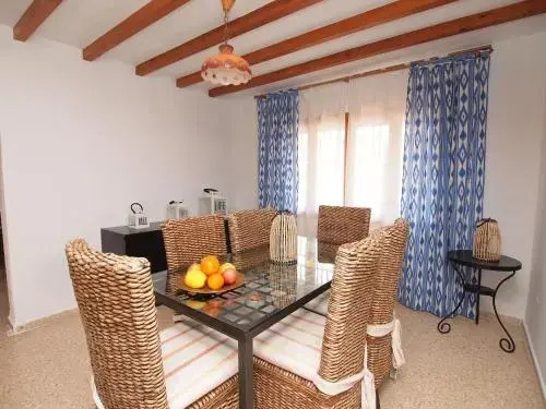 Villa Colibrí, Villa Mediterranea