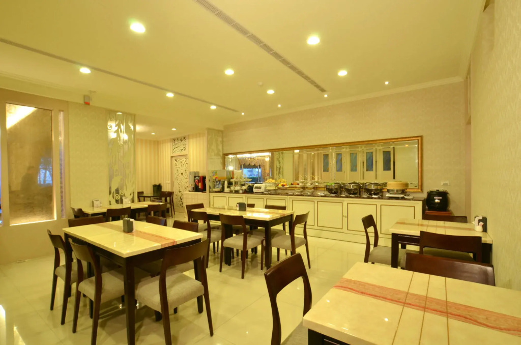 Spring Art Hotel