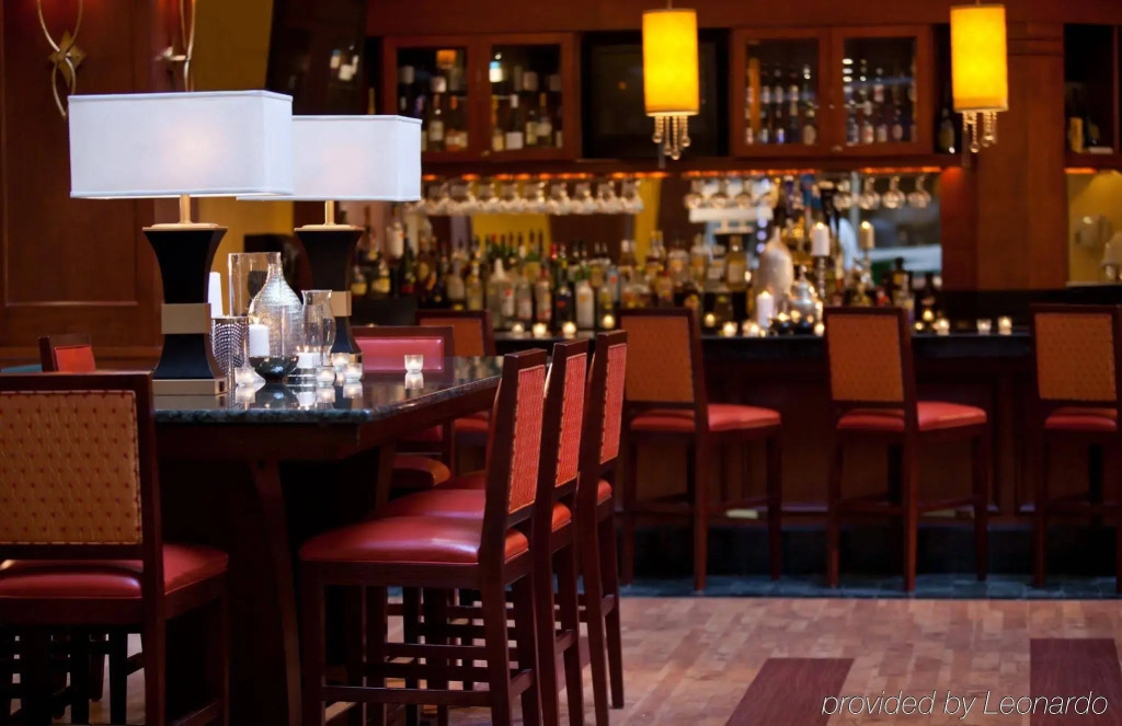 Renaissance Charlotte Suites