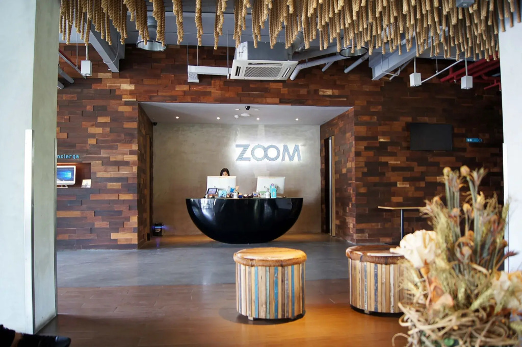 Mooz Hotel Surabaya