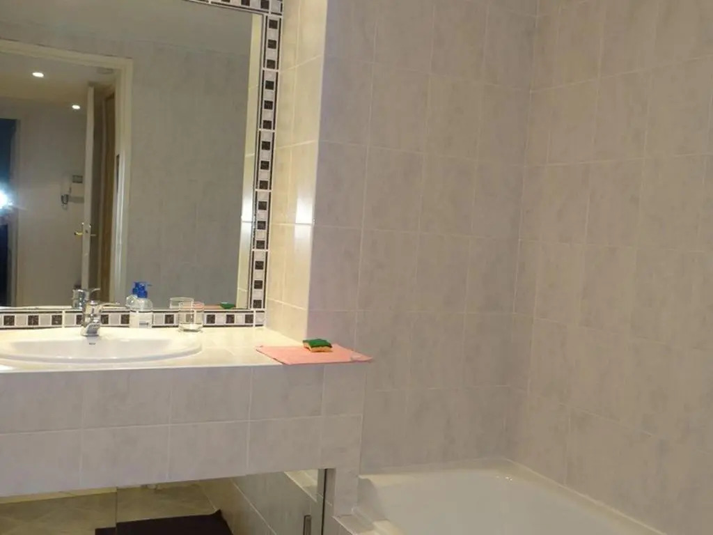Appartement Cavalaire-sur-Mer, 2 pièces, 4 personnes - FR-1-100-215