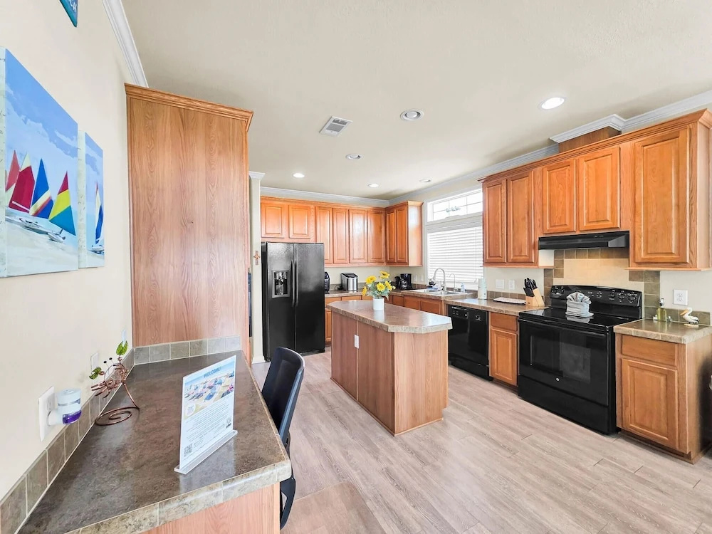 Its A Shellabration 3 Bedroom Home