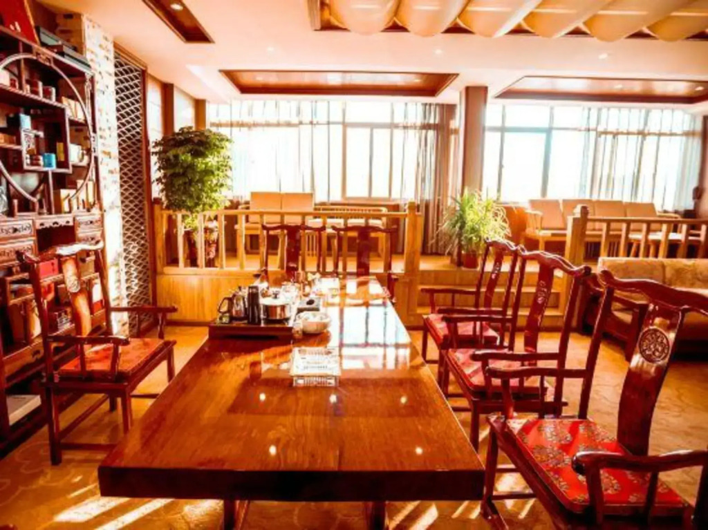 Eryuan Hotel