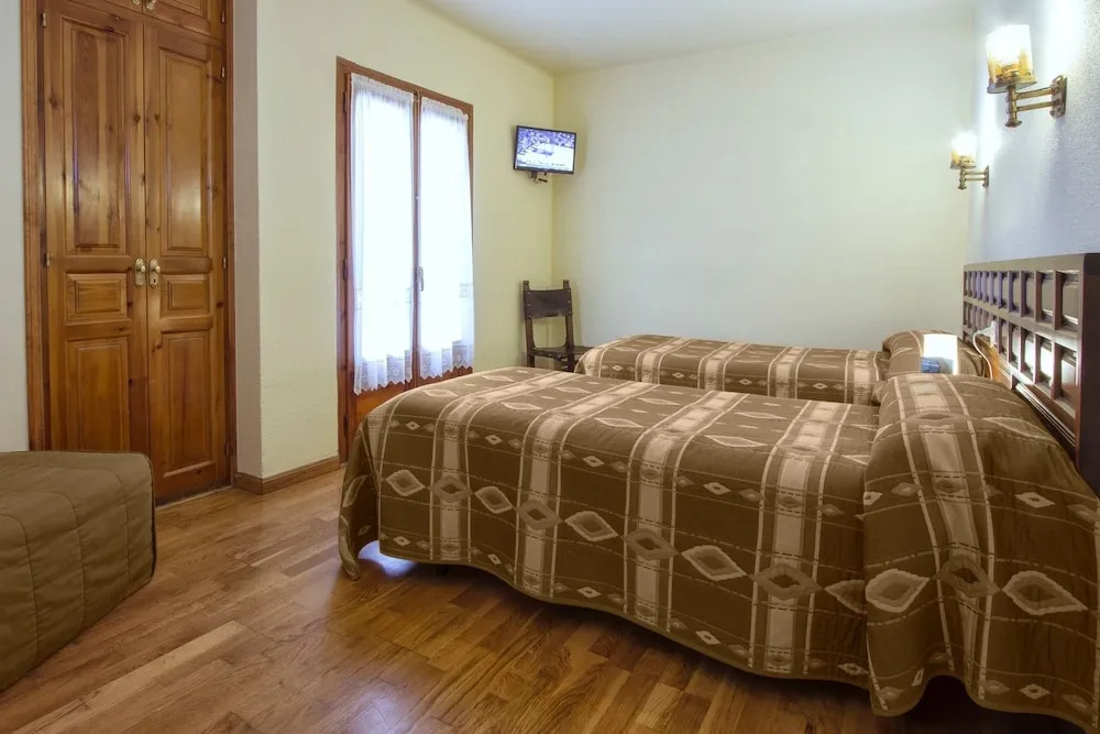 Hotel Farré Davall