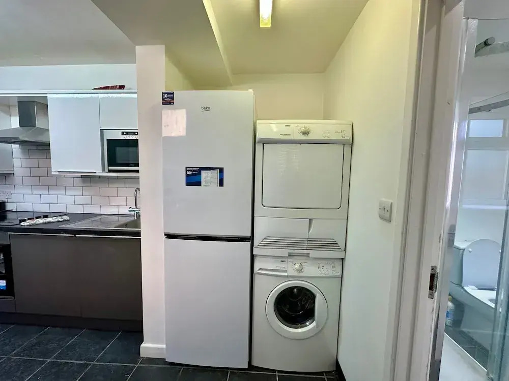 4-bed 3 Bath House in Leicester City