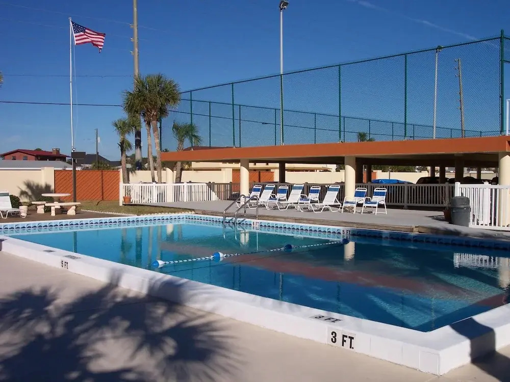 Surf Dweller 709 By Brooks And Shorey Resorts 2 Bedroom Condo by RedAwning