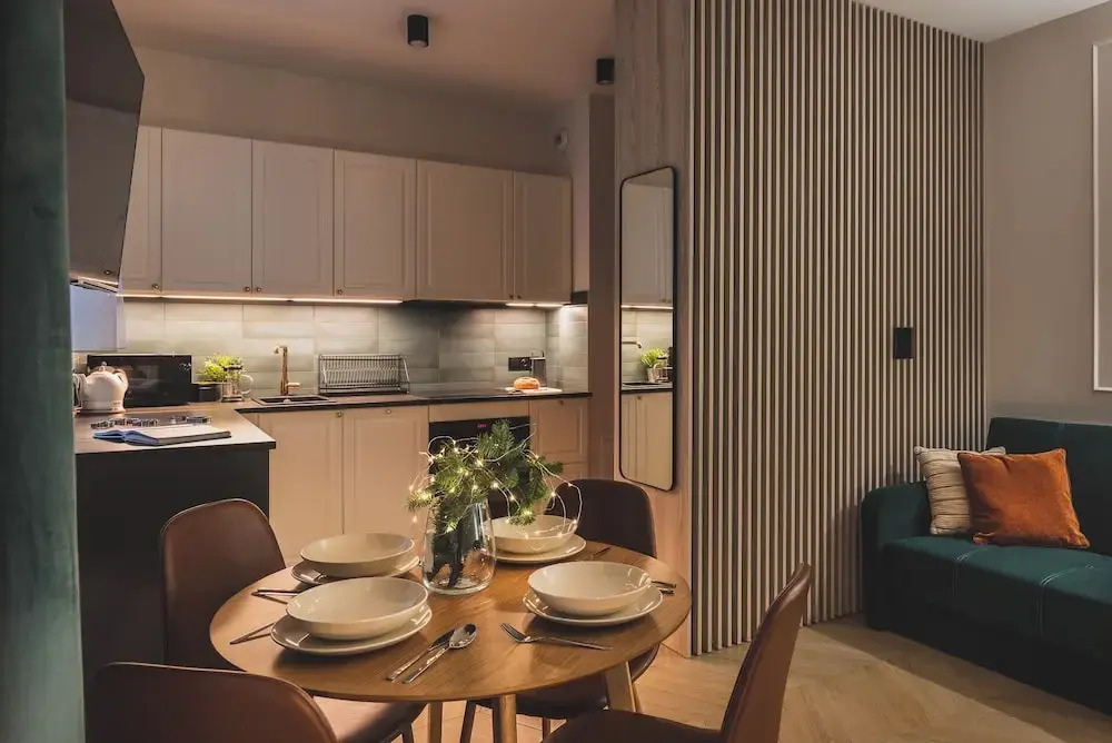 Atrium - Old Town Luxury Apartments - by Upstairs