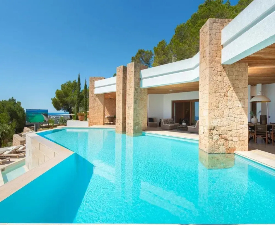 Appealing Villa Near Ibiza Town