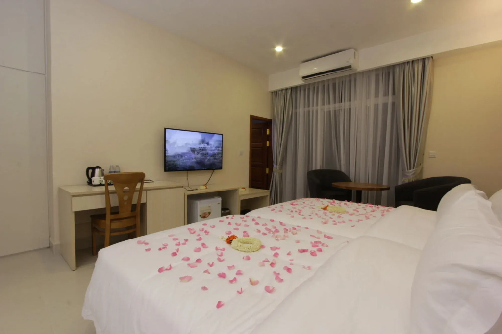 Yazhou Foryou Hotel
