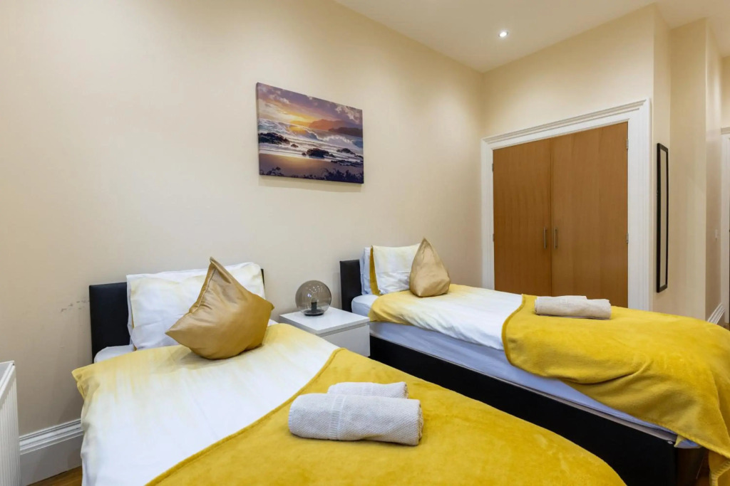 New 3-Bedroom Apartment Close to City Centre