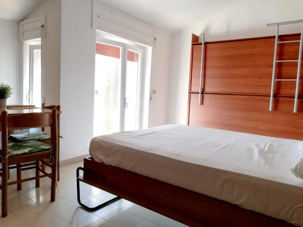 Studio Via Estate