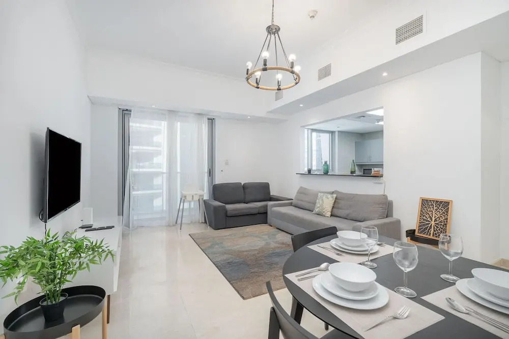 Exceptional and Stunning 1 Bedroom in Dubai Marina