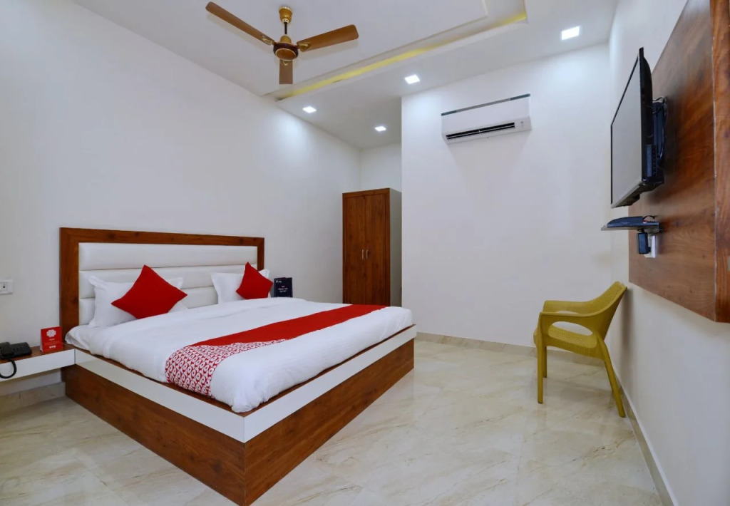 Panchsheel Plaza By OYO Rooms