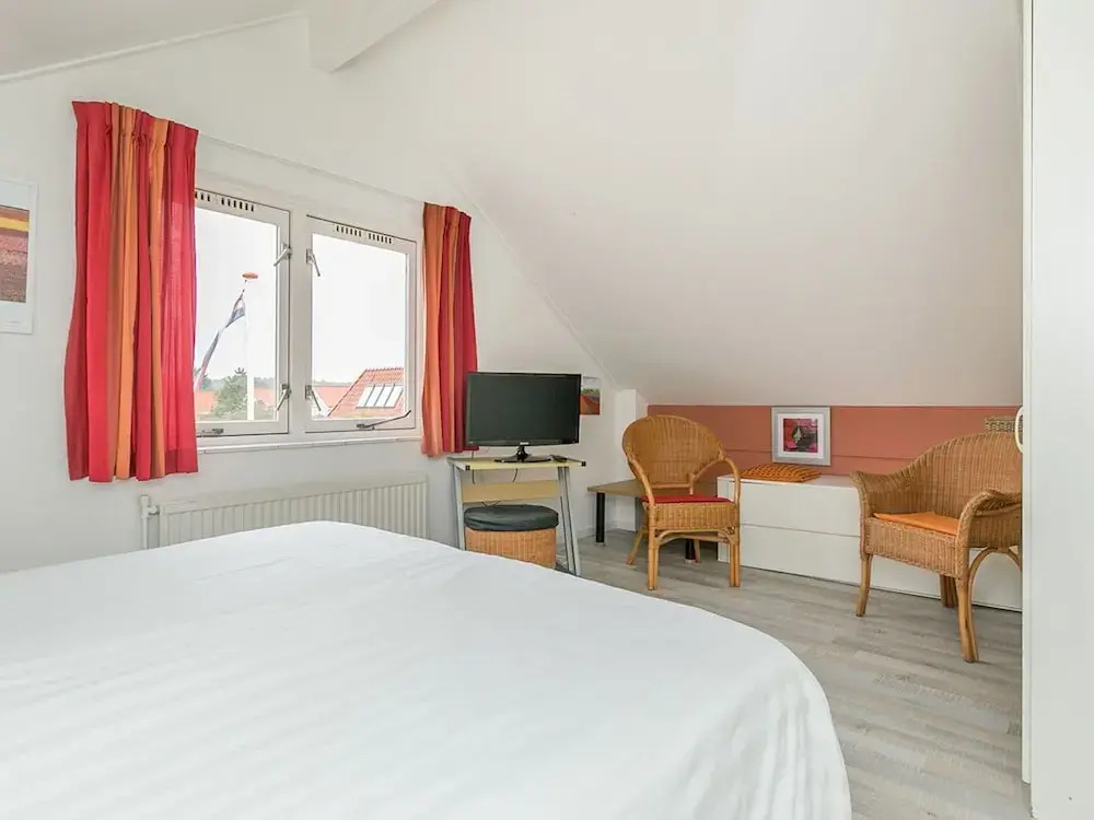 Deluxe Holiday Home in Noordwijk by the Forest