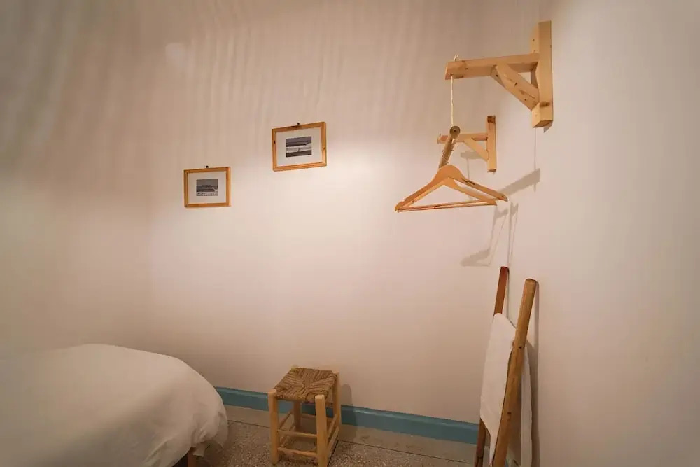 Surf sets house