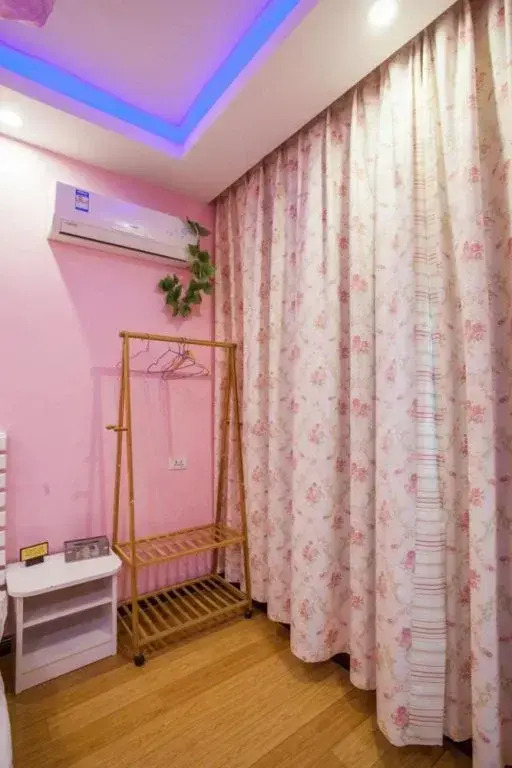Wuzhen Times Town Theme Inn