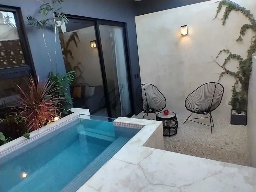 UJO Condo Boutique