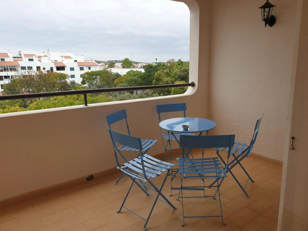 Sea view Penthouse 10 min walking Albufeira old town and Beach Pescadores