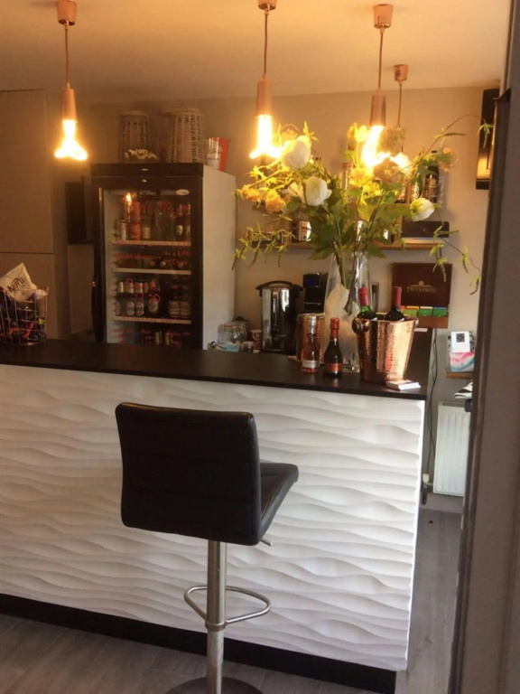 The Regent Motel & Bar