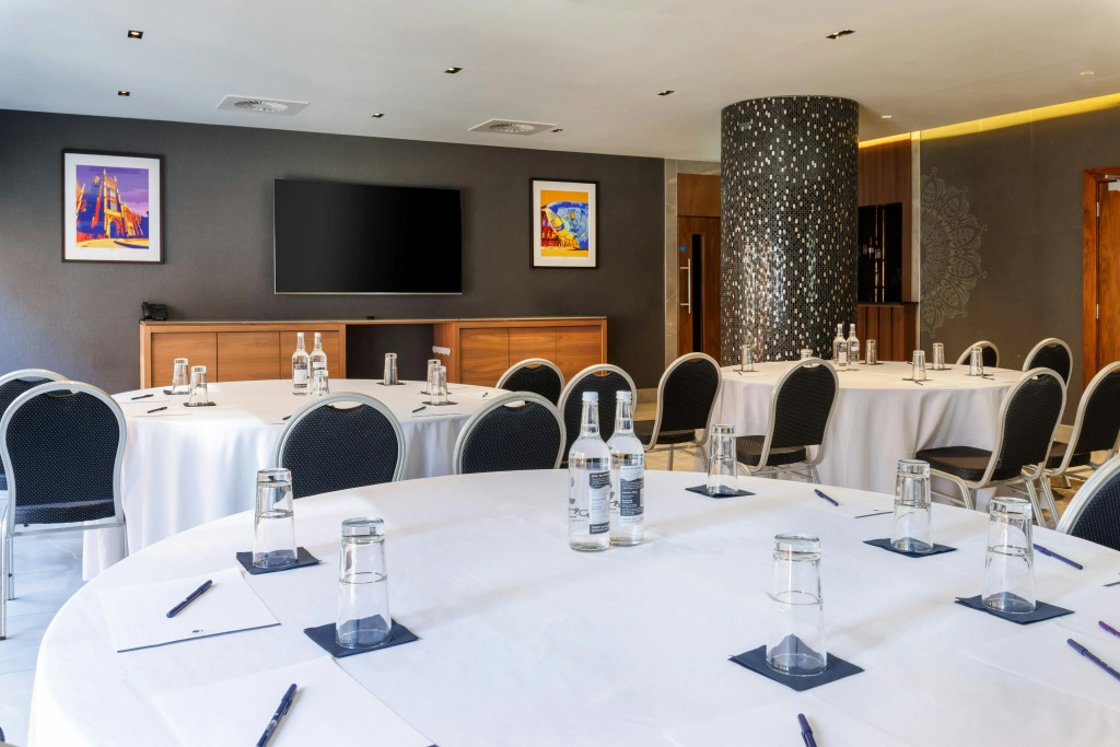 DoubleTree by Hilton Belfast City Ten Square