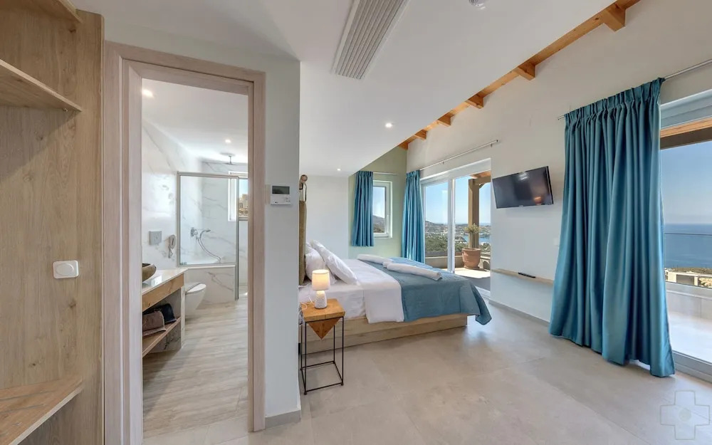 Spiros-Soula Thematic Suites