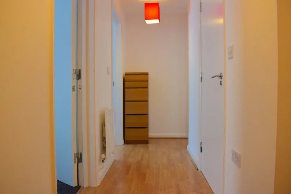 Spacious 2 Bedroom in Shepherds Bush With Patio