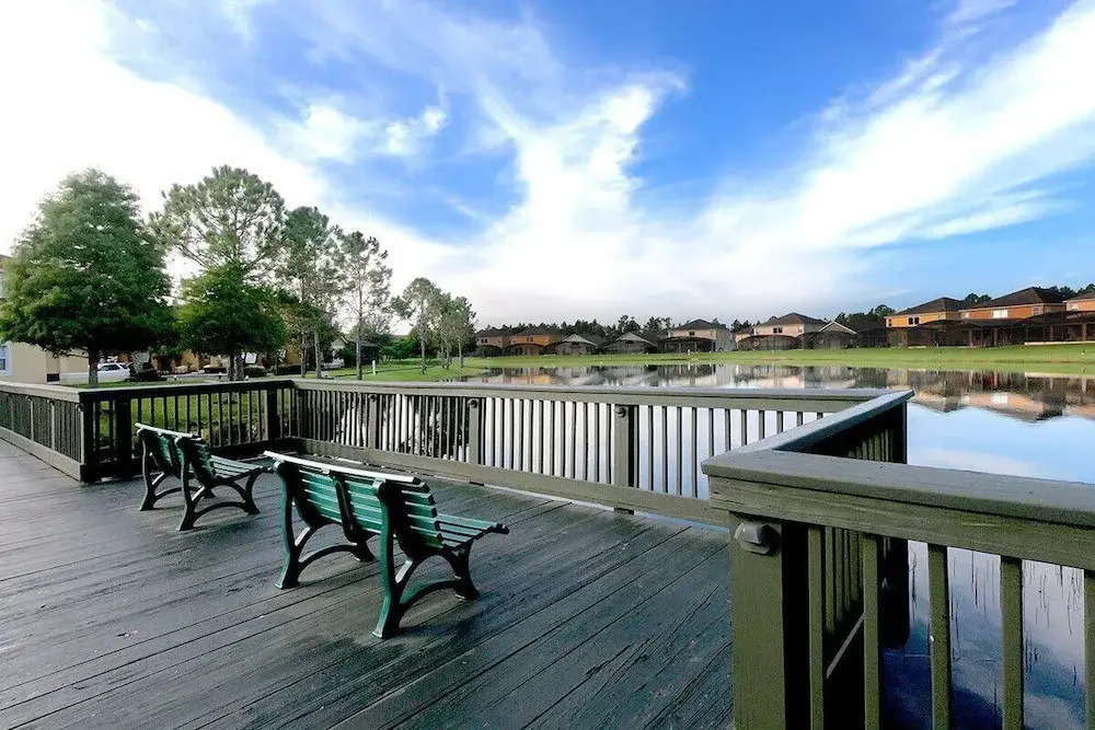 Fresh Decor With Hardwood Floors Huge Private Pool Area CDC Standards 4tv121