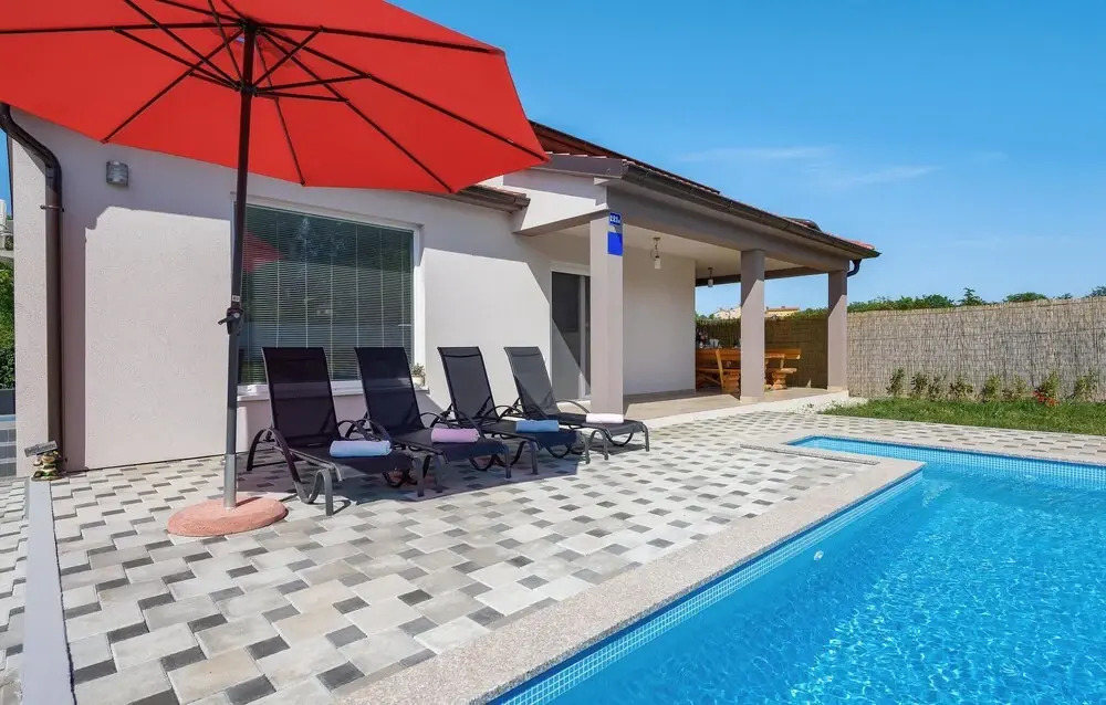 Beautiful Home In Pula
