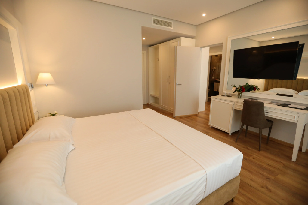 Premium Beach Hotel