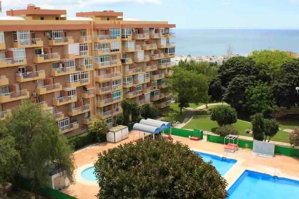Studio in Benalmádena, With Wonderful sea View, Shared Pool and Furnished Terrace